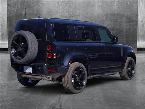 2025 Land Rover Defender 110 P400 X-Dynamic SE