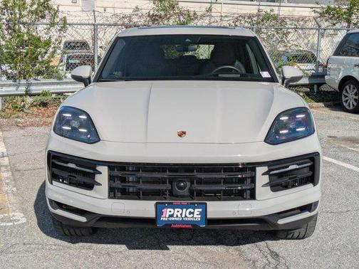 Arctic Grey 2024 Porsche Cayenne Cayenne