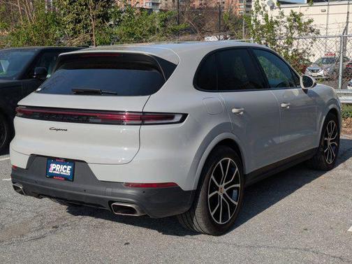 Arctic Grey 2024 Porsche Cayenne Cayenne