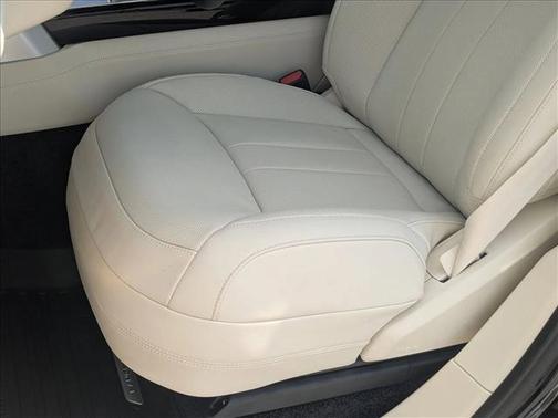 2025 Land Rover Range Rover P400 SE