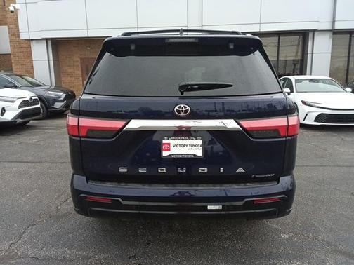 2025 Toyota Sequoia Base