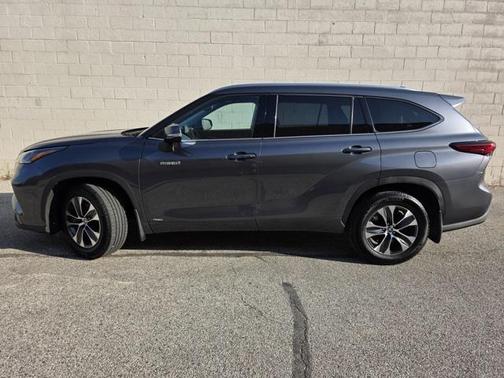 2021 Toyota Highlander Hybrid XLE