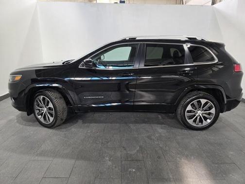 2019 Jeep Cherokee Overland