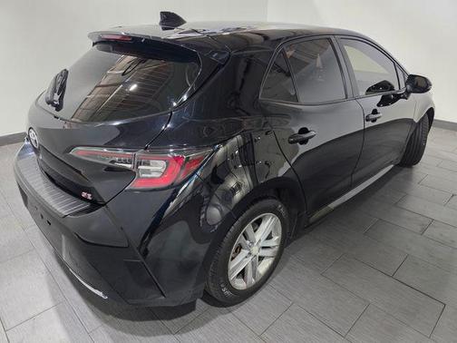 Midnight Black Metallic 2019 Toyota Corolla SE