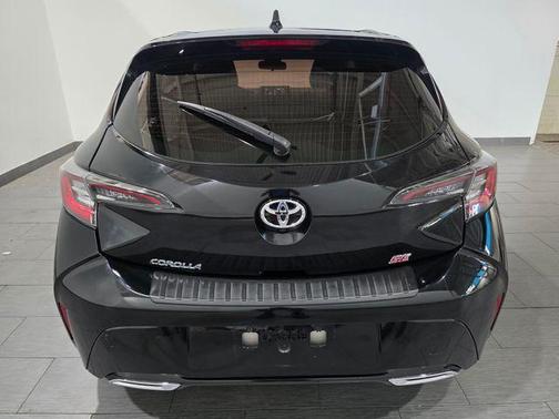 Midnight Black Metallic 2019 Toyota Corolla SE