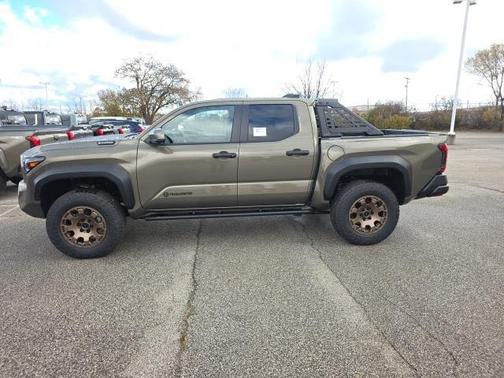 2025 Toyota Tacoma Hybrid Trailhunter