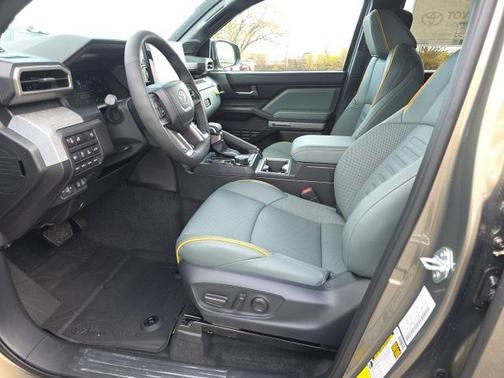 2025 Toyota Tacoma Hybrid Trailhunter