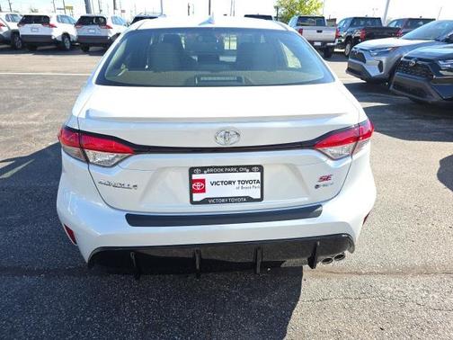 2026 Toyota Corolla Hybrid SE
