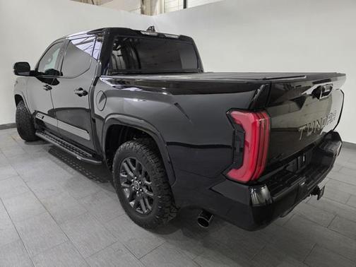 2023 Toyota Tundra Hybrid Platinum