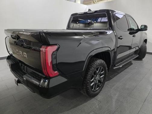 2023 Toyota Tundra Hybrid Platinum