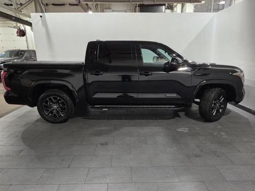 2023 Toyota Tundra Hybrid Platinum