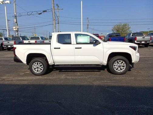 2025 Toyota Tacoma SR