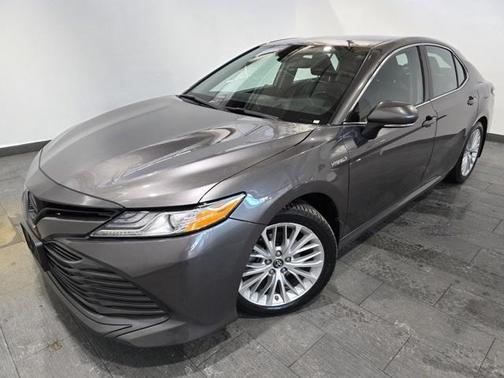 2019 Toyota Camry Hybrid XLE