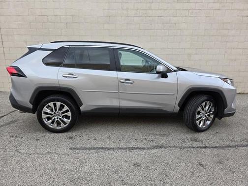 2019 Toyota RAV4 Limited