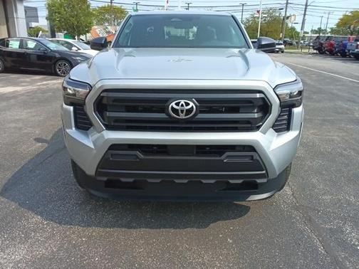 2025 Toyota Tacoma SR