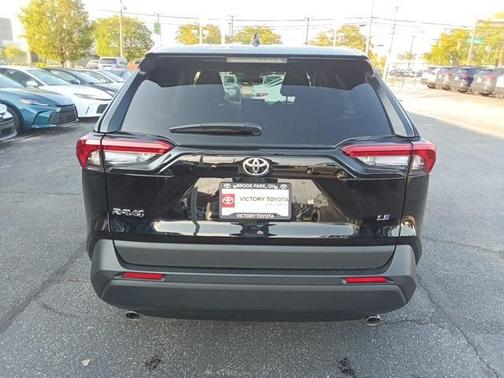 2025 Toyota RAV4 LE