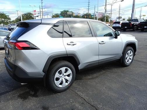 2025 Toyota RAV4 LE