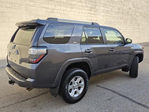 2022 Toyota 4Runner SR5