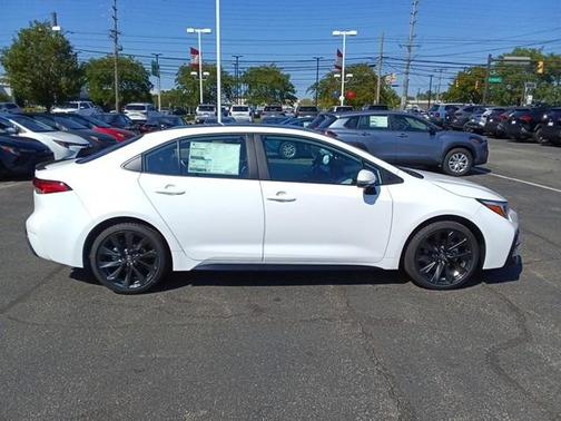 2025 Toyota Corolla SE