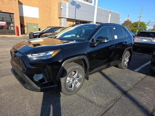 2025 Toyota RAV4 Hybrid XLE
