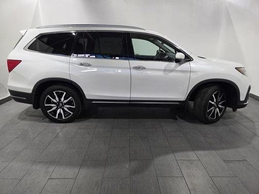 2021 Honda Pilot Touring 8-Passenger