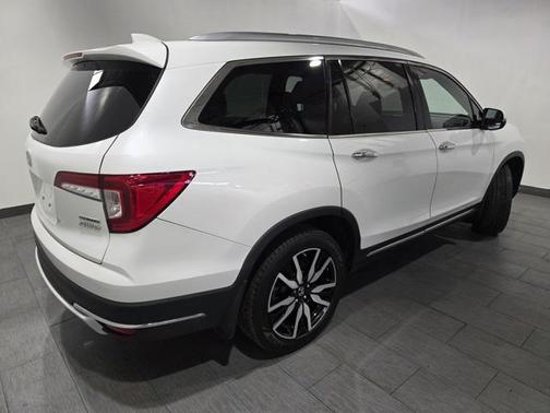 2021 Honda Pilot Touring 8-Passenger
