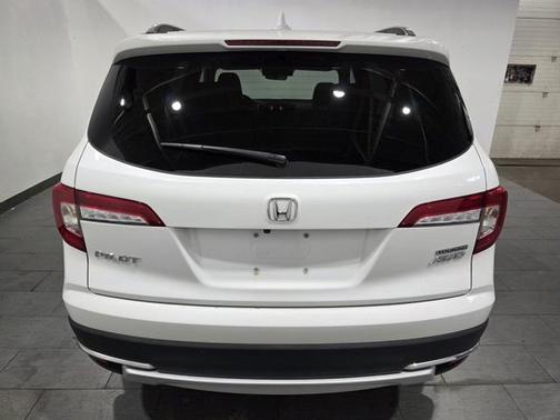 2021 Honda Pilot Touring 8-Passenger