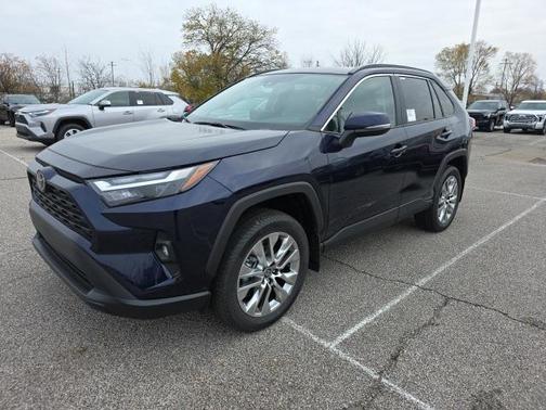 2025 Toyota RAV4 XLE Premium