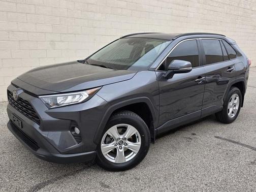 2020 Toyota RAV4 XLE