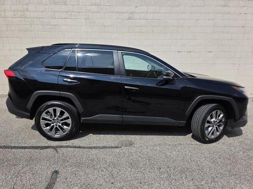2023 Toyota RAV4 Limited