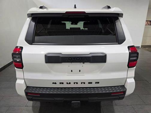 Ice Cap 2025 Toyota 4Runner SR5