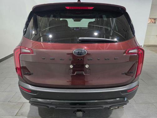 Sangria 2021 Kia Telluride SX