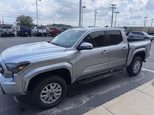 2025 Toyota Tacoma SR5