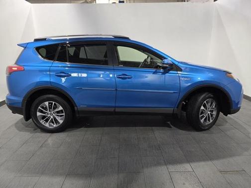 2018 Toyota RAV4 Hybrid XLE