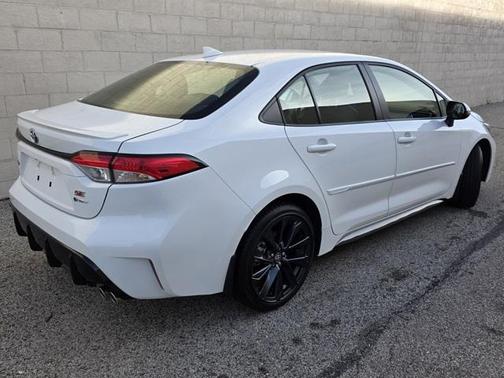 2025 Toyota Corolla Hybrid SE