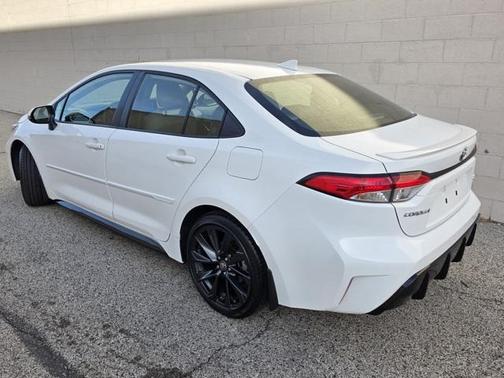 2025 Toyota Corolla Hybrid SE