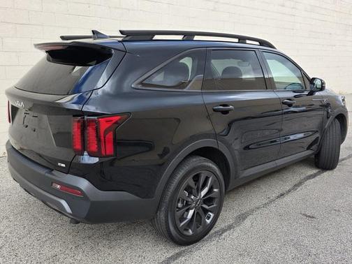 2023 Kia Sorento EX