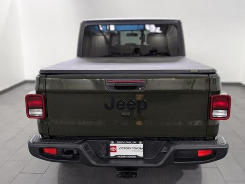 2023 Jeep Gladiator Sport S