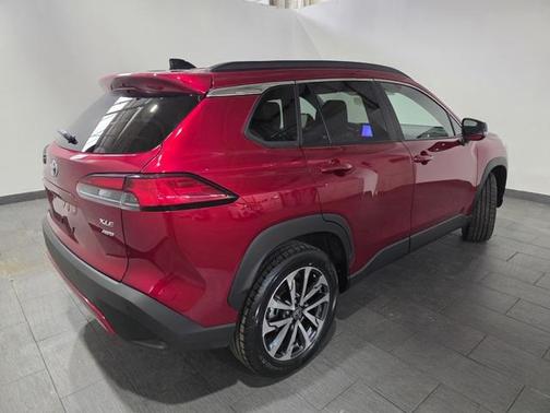 2025 Toyota Corolla Cross XLE