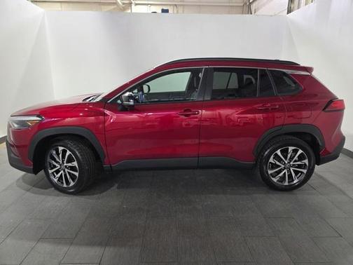 2025 Toyota Corolla Cross XLE