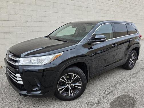 2019 Toyota Highlander LE I4
