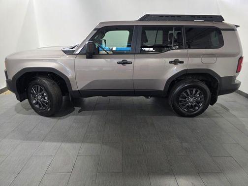 Meteor Shower 2025 Toyota Land Cruiser 1958