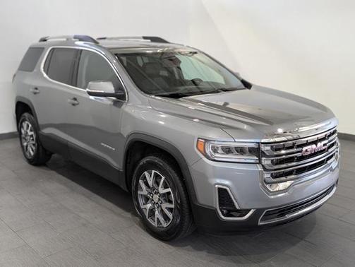 2023 GMC Acadia AWD SLT