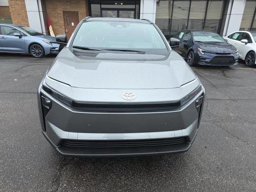 2026 Toyota bZ XLE Plus