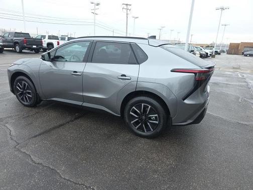 2026 Toyota bZ XLE Plus