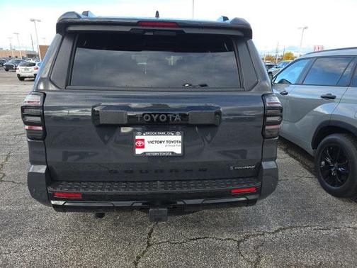 2025 Toyota 4Runner Hybrid Platinum