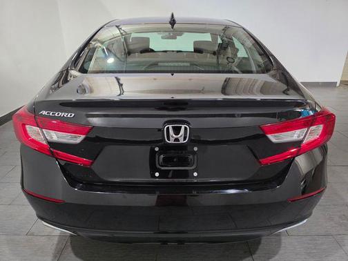 Crystal Black Pearl 2018 Honda Accord EX
