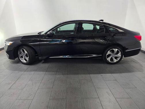 Crystal Black Pearl 2018 Honda Accord EX