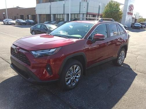 2025 Toyota RAV4 XLE Premium