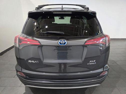 Magnetic Gray Metallic 2018 Toyota RAV4 Hybrid XLE
